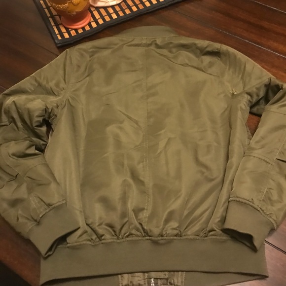 Bomber jacket - Picture 4 of 6